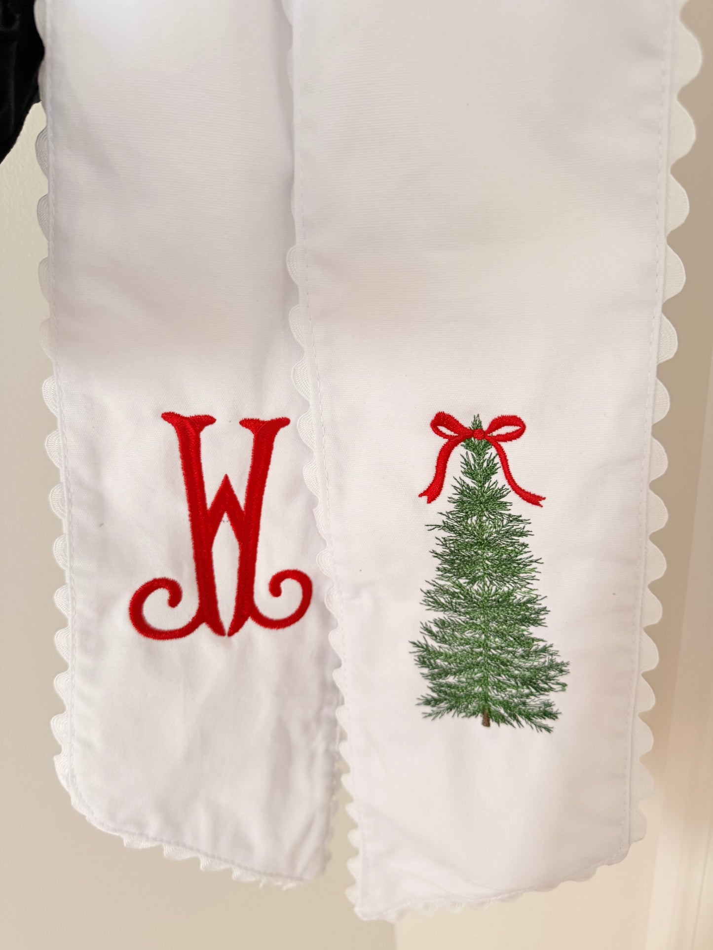 Tree w/ Bow Topper Wreath Sash